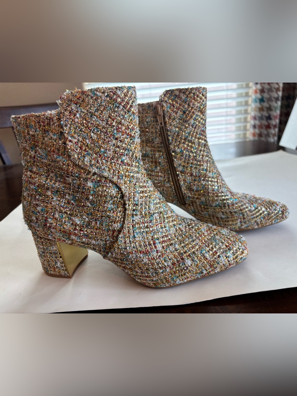 Alex Marie Tweed Ankle Boots in Multi-Colors of Gold, Teal, Brn & Red. Sz 8.5